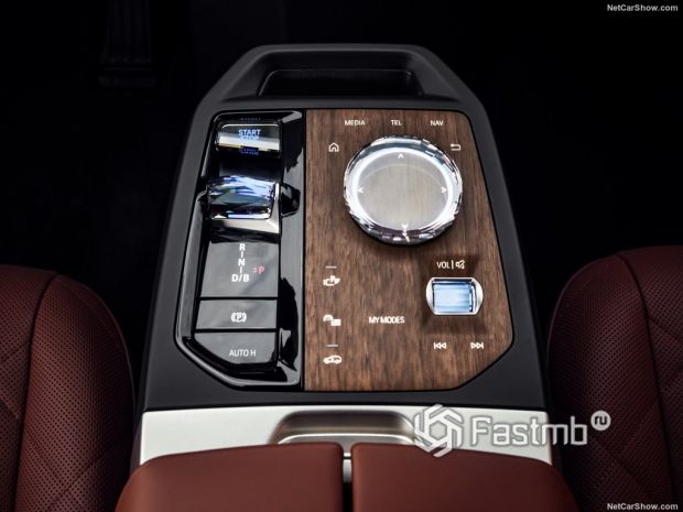 Салон BMW iX 2022, интерьер