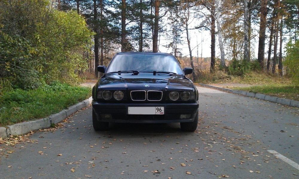 И так….попробуем разобраться что же за машинка мне досталась. Я пишу эту статью спустя почти 3 года владения ею и сейчас уже многое сделано и многое еще впереди. Но начнем по порядку.