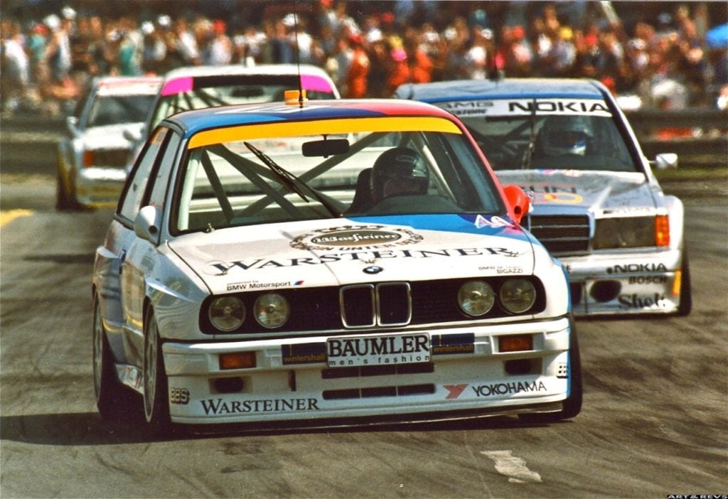 Легендарный BMW M3 E30 на гоночном треке Lime Rock Park