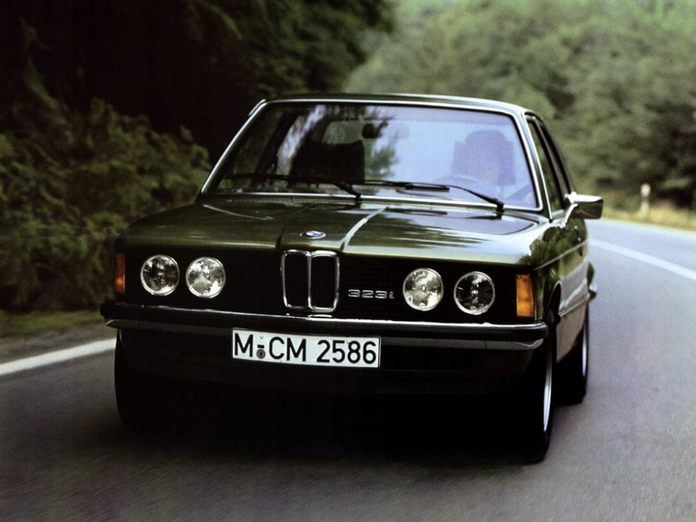 30 лет BMW 3 серии: первое поколение в кузове E21 модель 323i