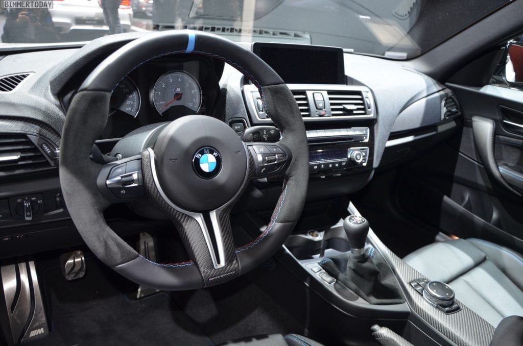BMW-M2-Coupe-F22-M-Performance-Zubehoer-Autosalon-Genf-2016-LIVE-31