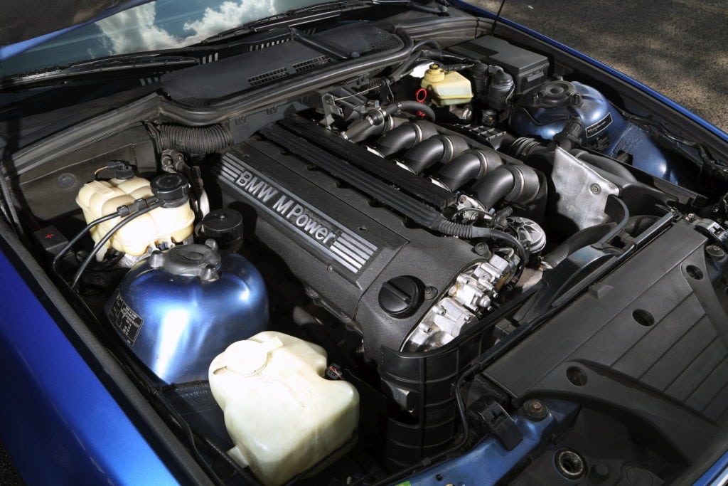 BMW M3 E36 на гоночном треке