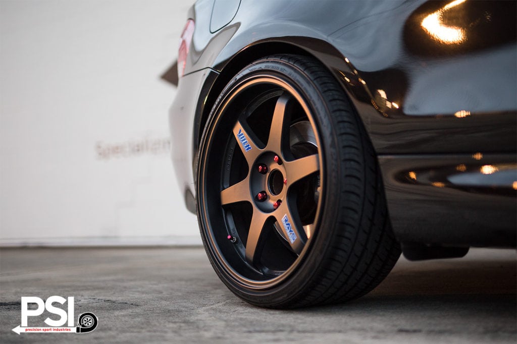 Простой и элегантный, пожалуй, это идеальное описание для данного проекта на основе BMW 1 серии E82 в цвете Jet Black.