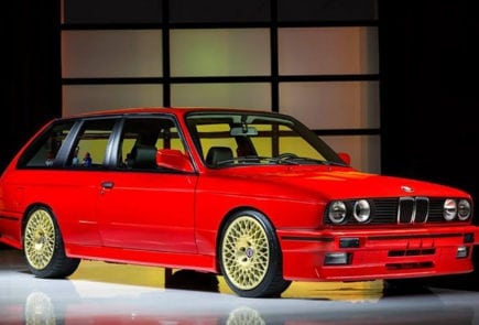 Двухдверный BMW E30 M3 Touring V8 дебютировал на SEMA 2016