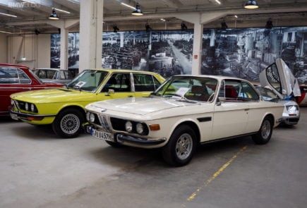 Фотоотчет BMWBlog из новой штаб-квартиры BMW Group Classics Корреспонденты BMWBlog побывали в Мюнхене, чтобы исследовать новую штаб-квартиру BMW Classics, которая открылась в марте прошлого года.