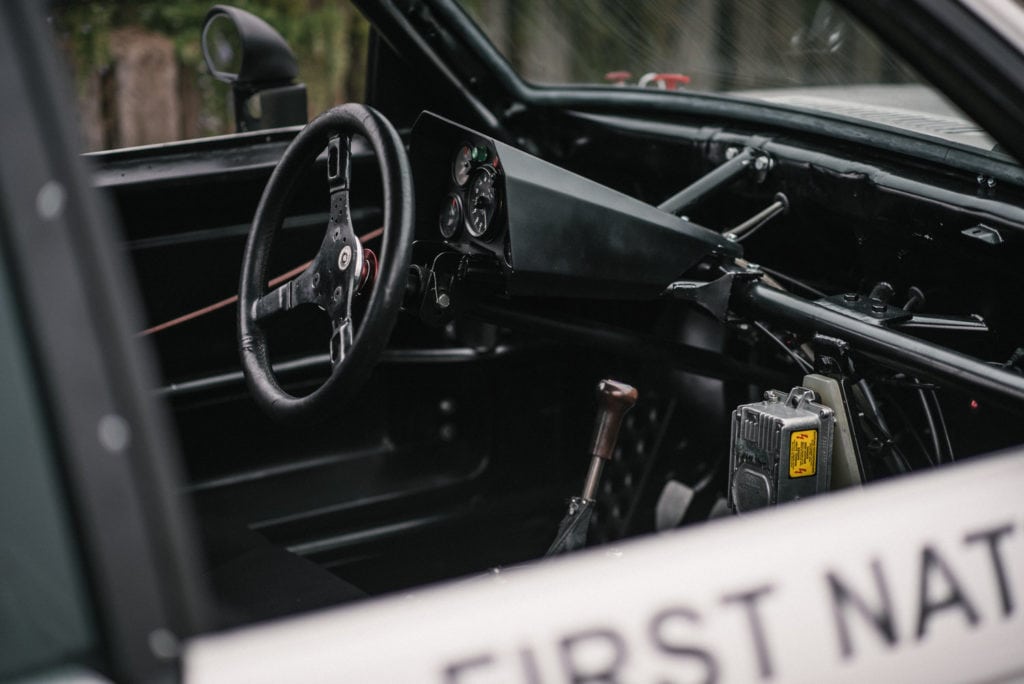 Столетие BMW на треке Laguna Seca со всех ракурсов: наедине с IMSA E21 320 Turbo