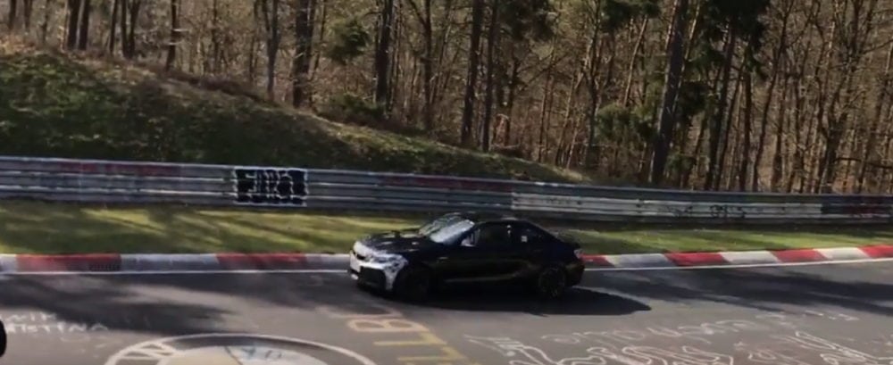 На грани - прототип BMW M2 чудом избежал аварии на Нюрбургринге