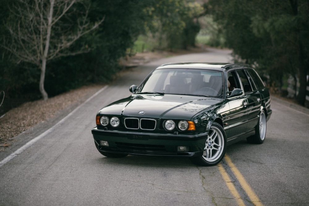 Один из 20 BMW M5 E34 Touring “Elekta” ушел с молотка за 120 000 зеленых