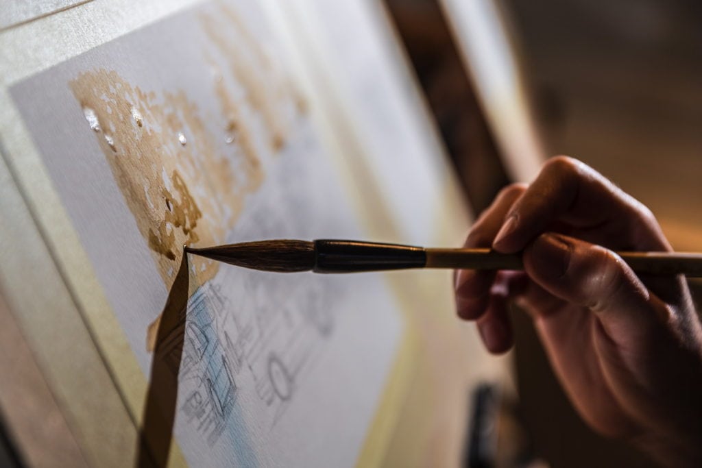 Сто лет истории BMW в 101 потрясающей картине румынского художника Адриана Миту