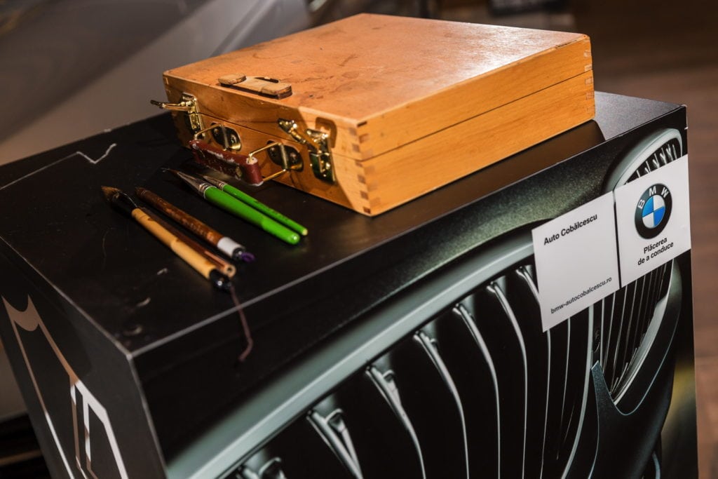 Сто лет истории BMW в 101 потрясающей картине румынского художника Адриана Миту