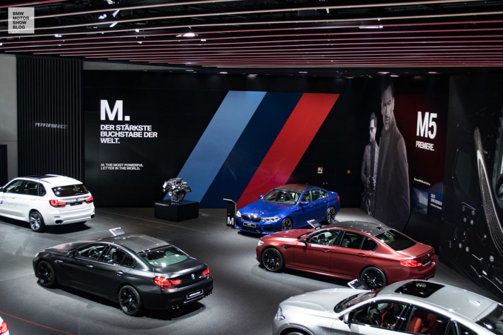 Погружение в люксовый мир: продолжаем исследовать стенд BMW во Франкфурте на IAA 2017