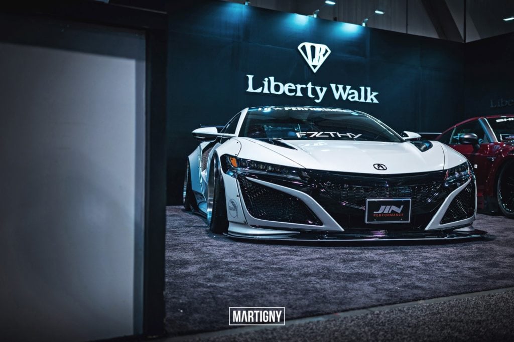 Исследуем SEMA 2017 вместе с Martigny Photo