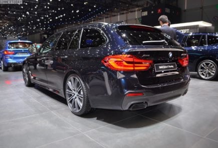 Женева 2018: живые фото BMW M550d Touring в цвете Azurite Black